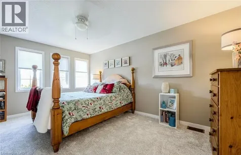 65 Cathedral Court Waterdown ON L8B 0S1
