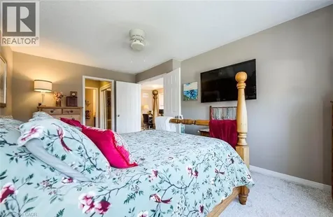 65 Cathedral Court Waterdown ON L8B 0S1