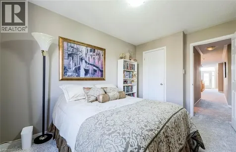 65 Cathedral Court Waterdown ON L8B 0S1