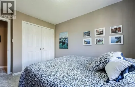 65 Cathedral Court Waterdown ON L8B 0S1