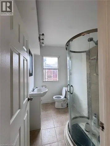 10 Fairleigh Avenue North Hamilton ON L8L 6H2
