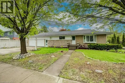 196 Lourdes Street Waterloo ON N2L 1N7