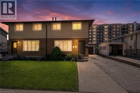 203 Moffat Drive Cambridge ON N1R 6C1