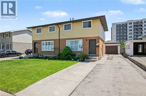 203 Moffat Drive Cambridge ON N1R 6C1