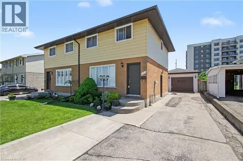 203 Moffat Drive Cambridge ON N1R 6C1
