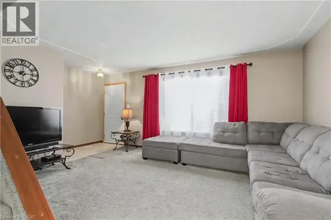 203 Moffat Drive Cambridge ON N1R 6C1