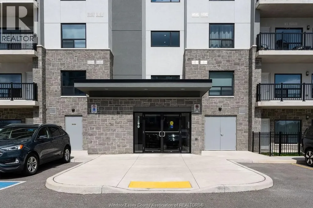 3290 Stella Crescent Windsor ON N8T 0B6