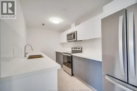 3290 Stella Crescent Windsor ON N8T 0B6