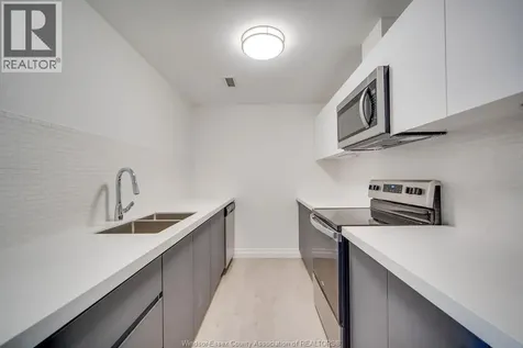 3290 Stella Crescent Windsor ON N8T 0B6