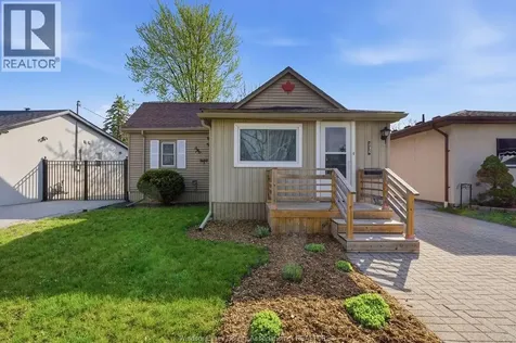 236 Frank Avenue Windsor ON N8S 3N8