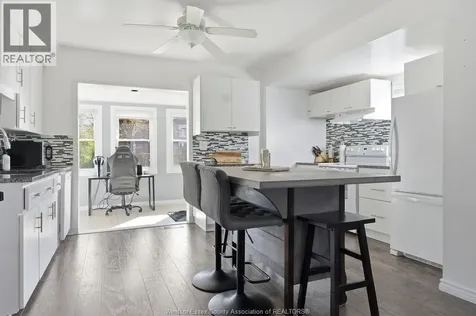 236 Frank Avenue Windsor ON N8S 3N8