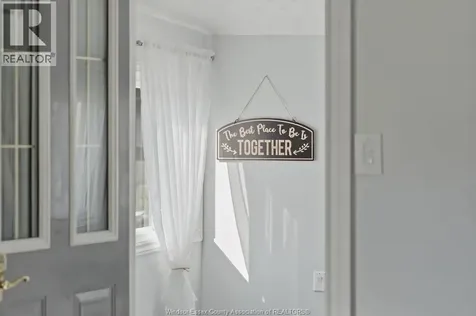 236 Frank Avenue Windsor ON N8S 3N8