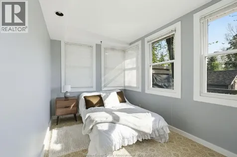 236 Frank Avenue Windsor ON N8S 3N8