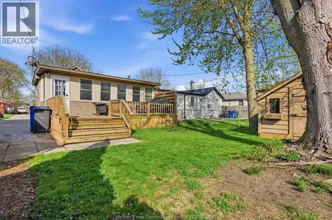 236 Frank Avenue Windsor ON N8S 3N8