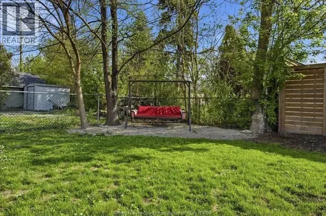236 Frank Avenue Windsor ON N8S 3N8