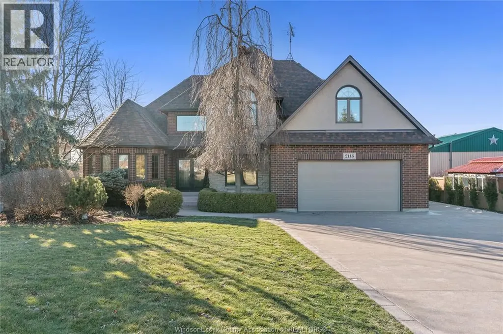 2116 Front Road Amherstburg ON N9V 3R3