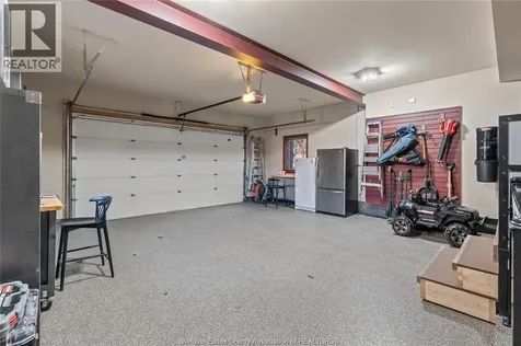 2116 Front Road Amherstburg ON N9V 3R3