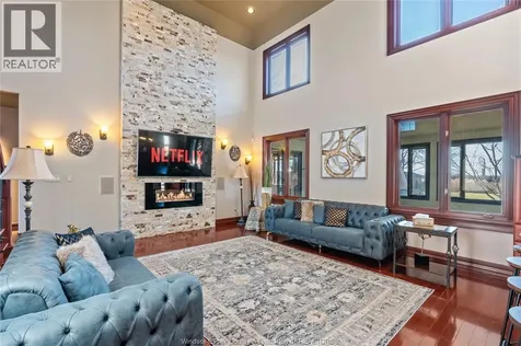 2116 Front Road Amherstburg ON N9V 3R3