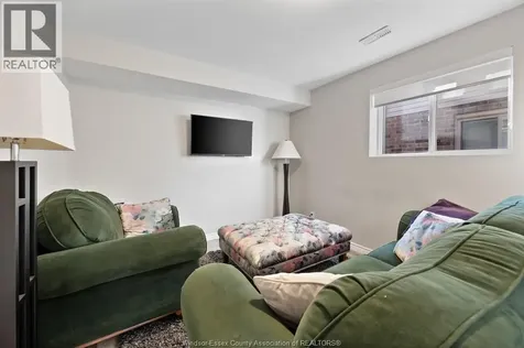 203 Adams Avenue Amherstburg ON N9V 0B2
