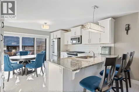 203 Adams Avenue Amherstburg ON N9V 0B2