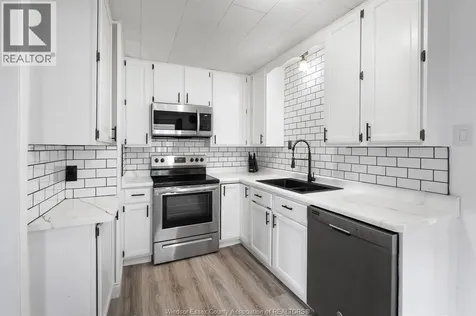 2228 Elsmere Avenue Windsor ON N8W 2C6