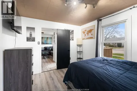 2228 Elsmere Avenue Windsor ON N8W 2C6