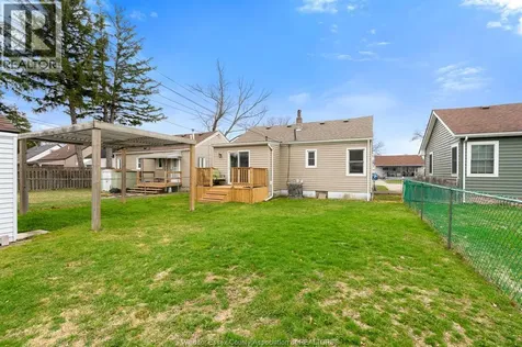 2228 Elsmere Avenue Windsor ON N8W 2C6