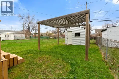 2228 Elsmere Avenue Windsor ON N8W 2C6