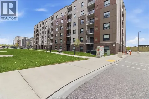 728 Brownstone Drive Lakeshore ON N9K 0C4
