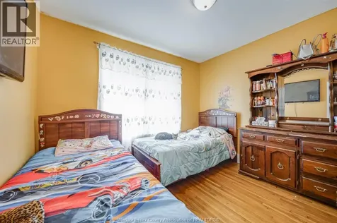 1180 Langlois Avenue Windsor ON N9A 2H5