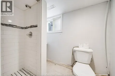1180 Langlois Avenue Windsor ON N9A 2H5