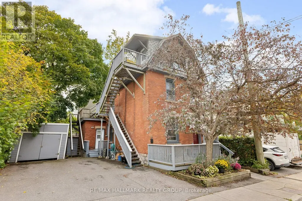 58-60 Louisa Street Ottawa ON K1R 6Y8