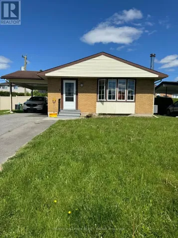 1387 Sault Street Ottawa ON K1E 1G8