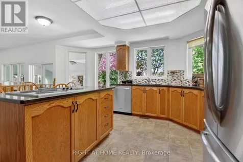 66 Beechfern Drive Ottawa ON K2S 1E3