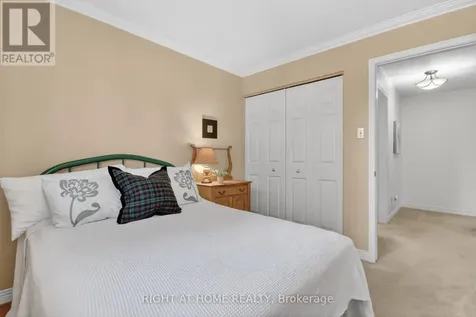 66 Beechfern Drive Ottawa ON K2S 1E3