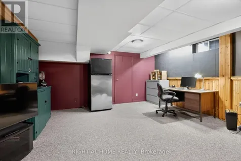 66 Beechfern Drive Ottawa ON K2S 1E3
