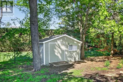 66 Beechfern Drive Ottawa ON K2S 1E3
