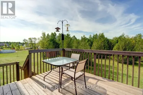 206 Country Lane Drive South Beckwith ON K7C 3P2