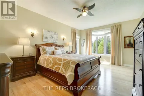 206 Country Lane Drive South Beckwith ON K7C 3P2