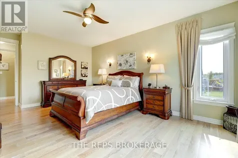 206 Country Lane Drive South Beckwith ON K7C 3P2
