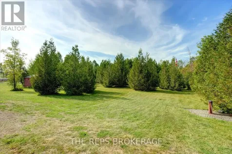206 Country Lane Drive South Beckwith ON K7C 3P2