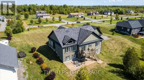 206 Country Lane Drive South Beckwith ON K7C 3P2