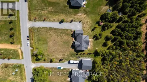 206 Country Lane Drive South Beckwith ON K7C 3P2