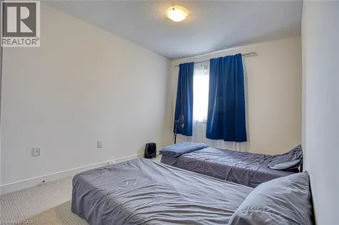 590 North Service Road Stoney Creek ON L8E 0K5