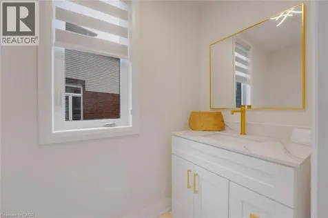116 Crossmore Crescent Cambridge ON N1S 0C7
