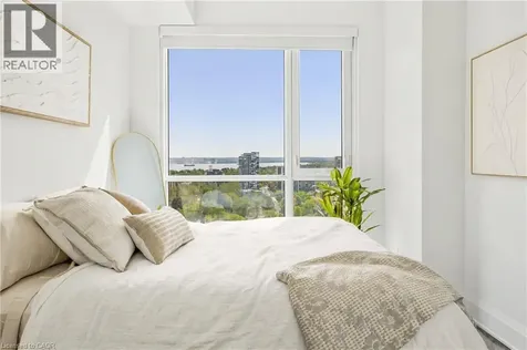 2007 James Street Burlington ON L7R 0G7