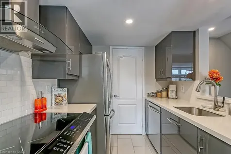 2386 Munn's Avenue East Oakville ON L6H 6G9