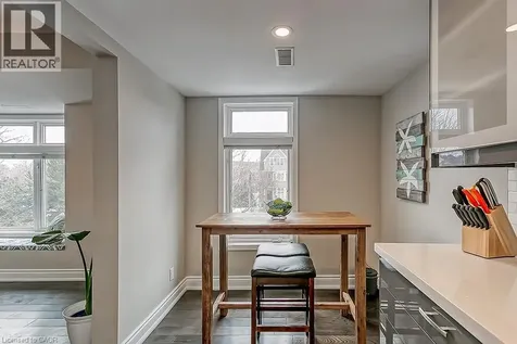 2386 Munn's Avenue East Oakville ON L6H 6G9