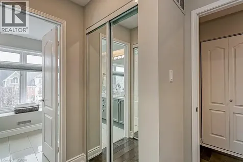 2386 Munn's Avenue East Oakville ON L6H 6G9