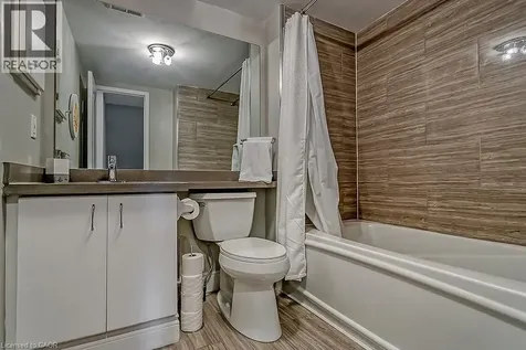 2386 Munn's Avenue East Oakville ON L6H 6G9